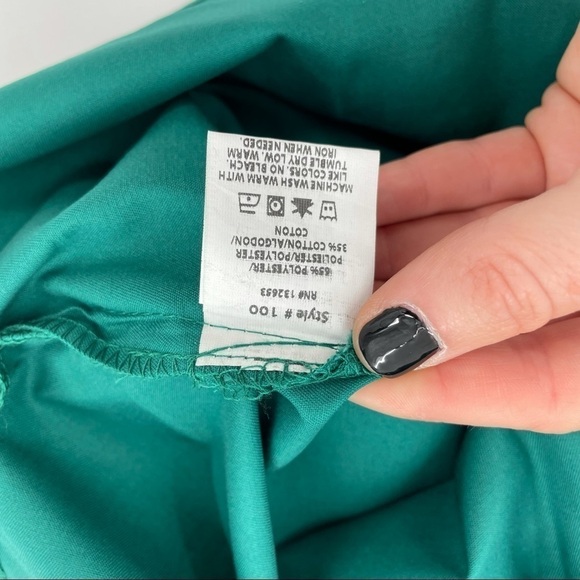 NWT Wonderwink Pro Scrub Top in Hunter Green Size M - Picture 8 of 8